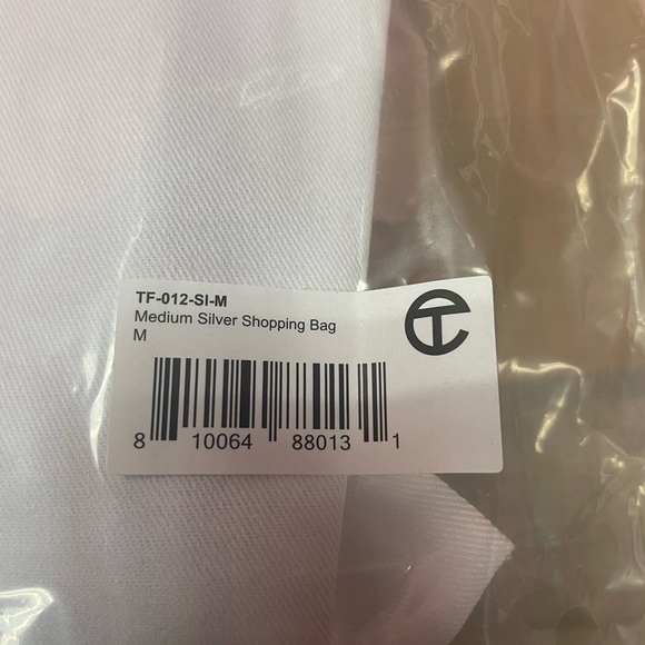 ❌SOLD❌Authentic Telfar Medium Metallic Silver Shopping Bag🪩 - Picture 7 of 16